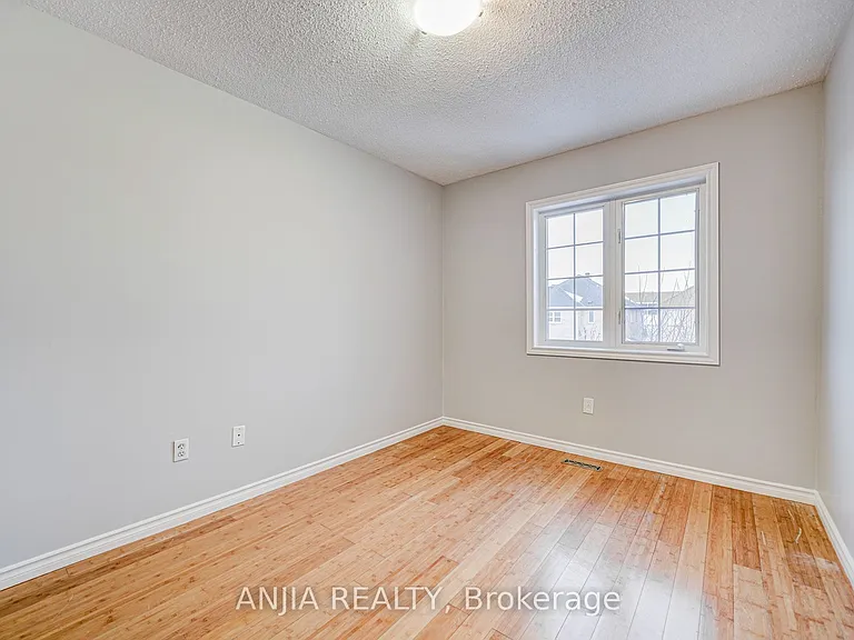 146 Billingsley Cres — Photo 27