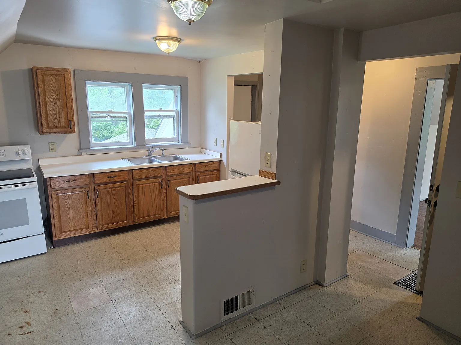 1 bed, $1,100 — Photo 3