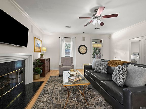 4th image of 8590 Oliver Ave