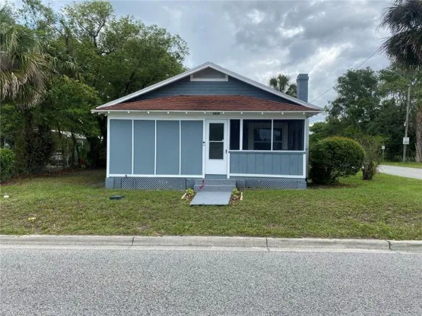 1037 S Adelle Ave, Deland, FL 32720