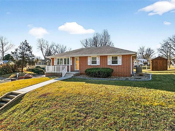 3rd image of 34 Caribou Cir