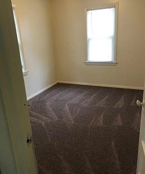 712 Roger St — Photo 8