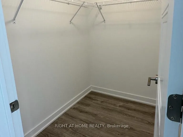 25 Neighbourhood Ln #403 — Photo 15