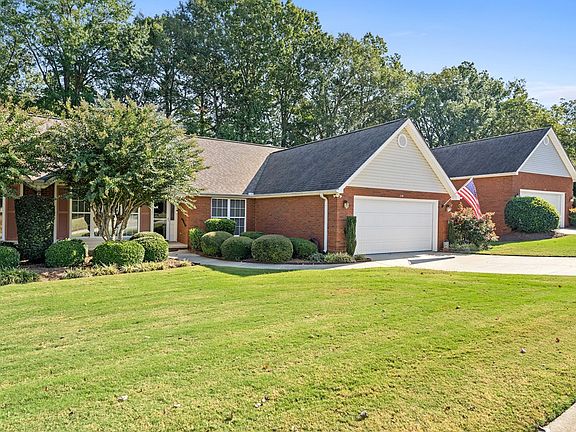 2nd image of 114 Orchard Park Dr