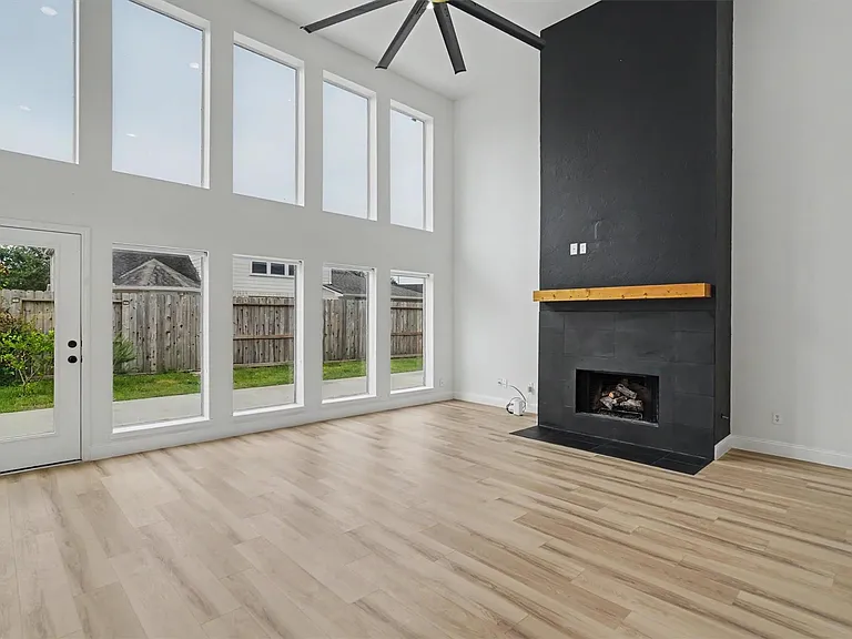 2905 Summer Cape Ct — Photo 4