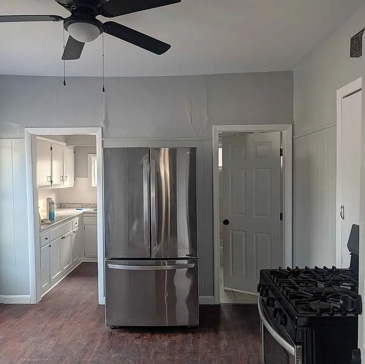 875 Roosevelt Ave #1