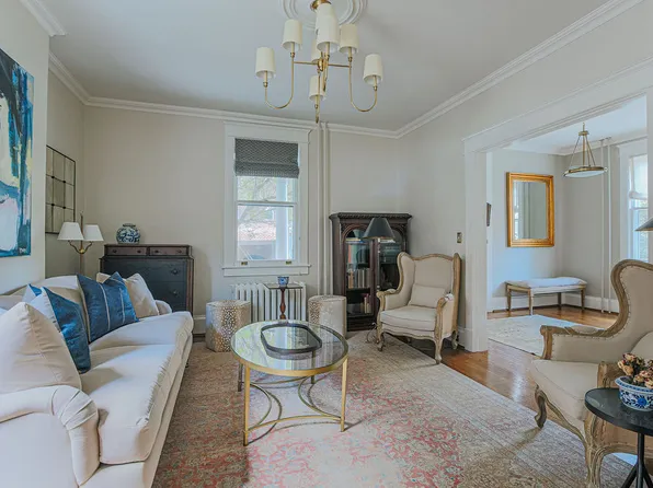 111 Altamont Cir, Charlottesville, VA 22902