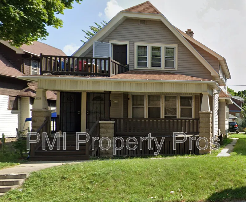 4038 N 25th St