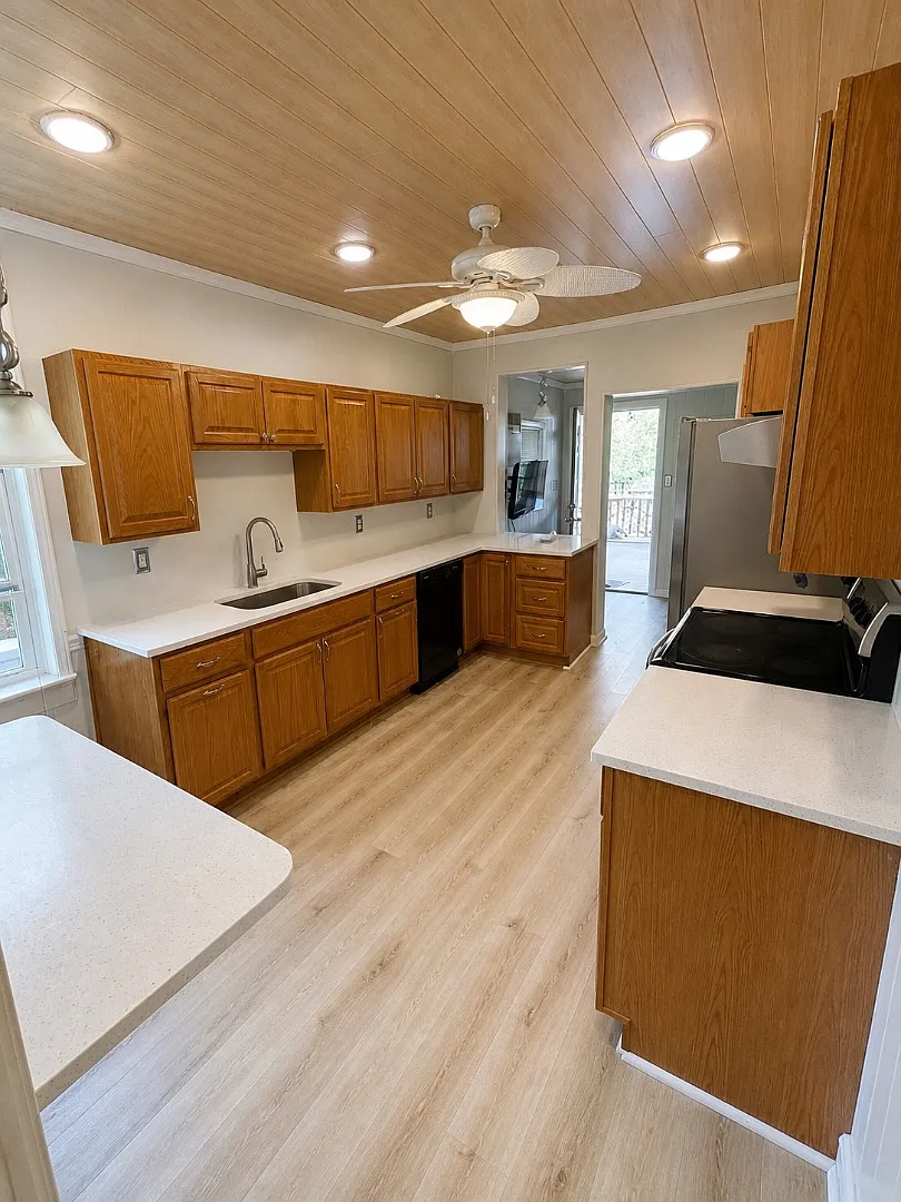 Property Photo - 1620 Antrim St