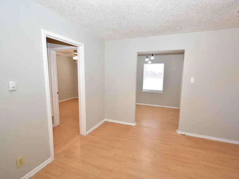 1206 Belvedere Dr — Photo 17