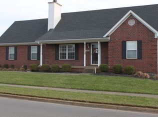 7816 Ridgehurst Pl, Louisville, KY 40299