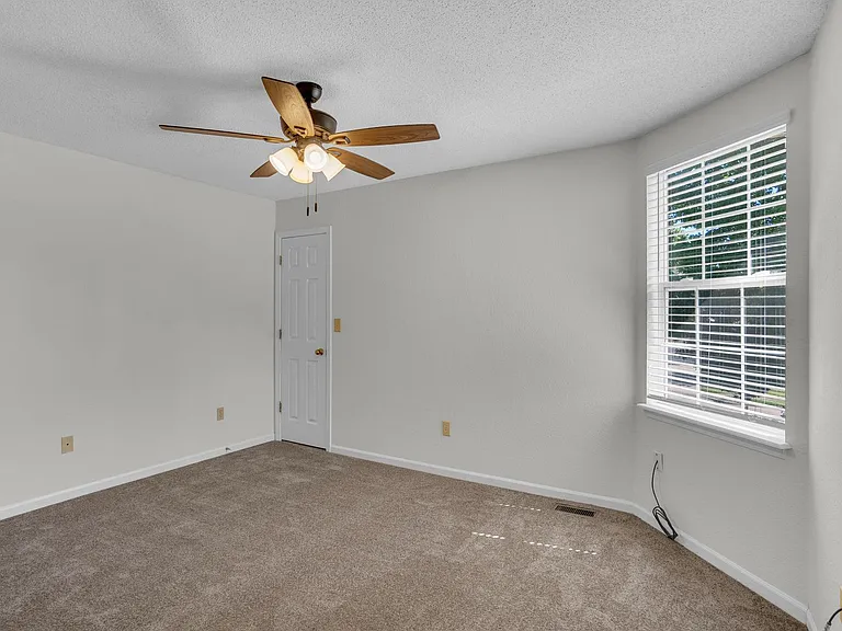 4401-4403 Cheryl Ct. — Photo 30