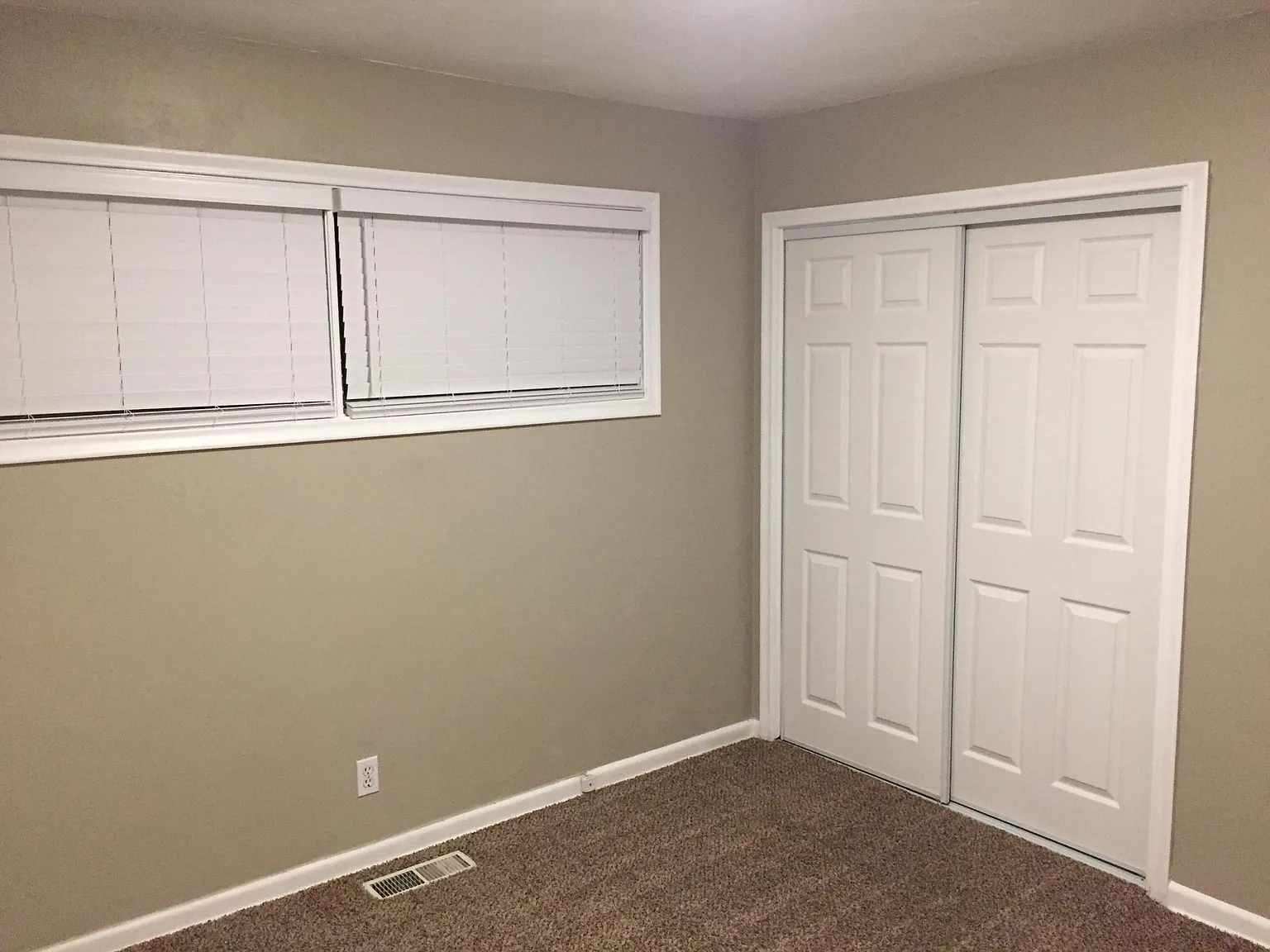 3 bed, 1.5 bath, 1200 sqft, $2,495 — Photo 4