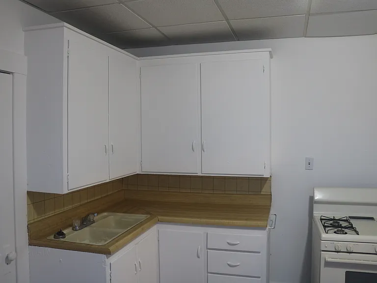 716 E 4th Ave #6 — Photo 15