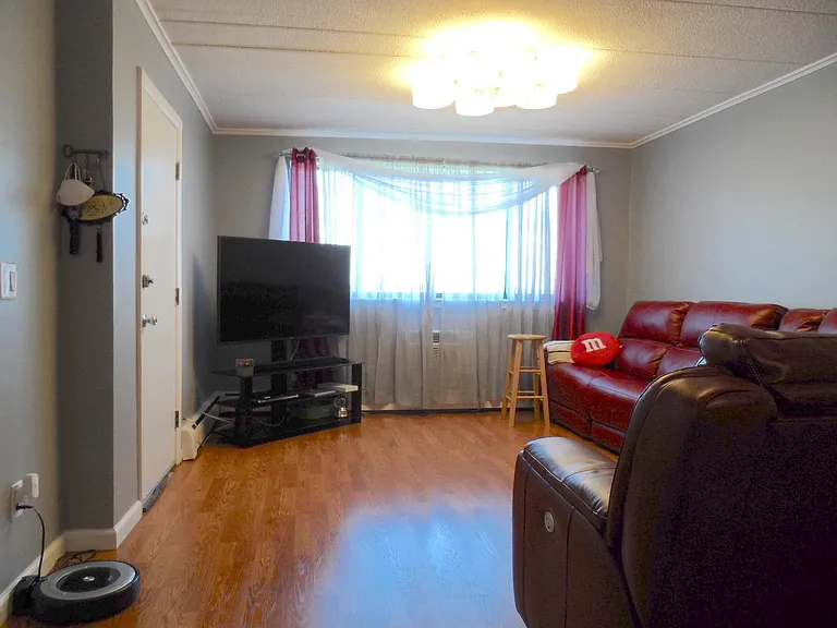 50 Water St #76 — Photo 6