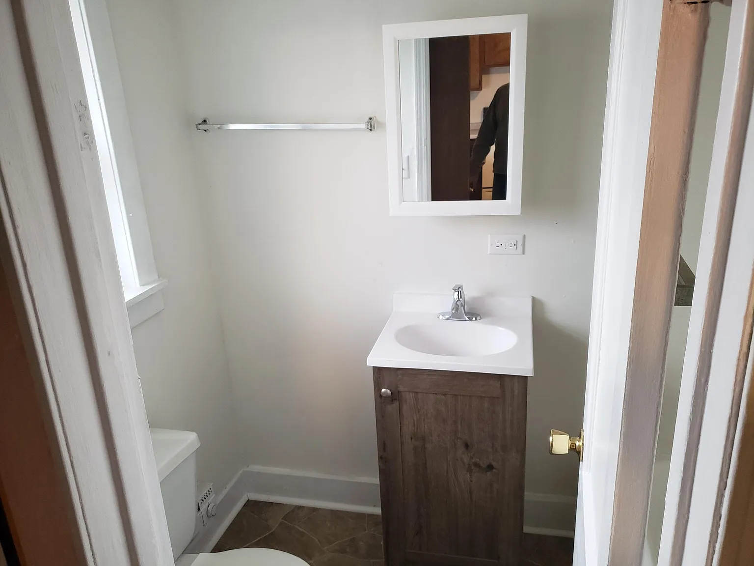 2 bed, 700 sqft, $975 — Photo 4
