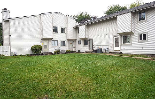 1st image of 1028 Emerald Dr