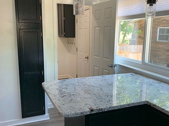 4th image of 3692 Crosby Dr Unit B
