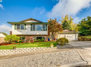 1695 SW 27th St, Gresham, OR 97080