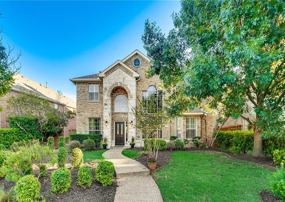 2nd image of 2209 Fox Ridge Trl