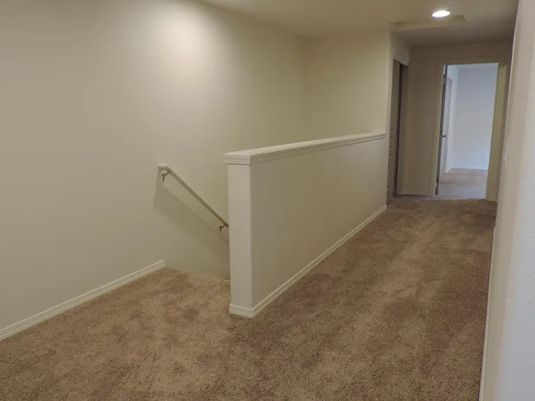 3030 SW Juniper Ave — Photo 6