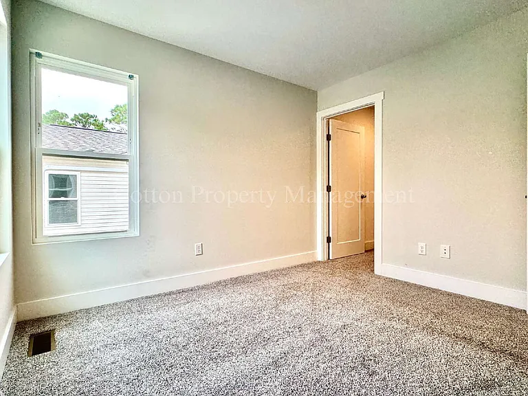 2852 Worth Dr #D — Photo 21