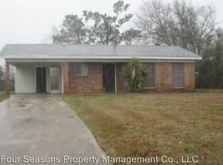 2715 E Angela Cir, Gulfport, MS 39503