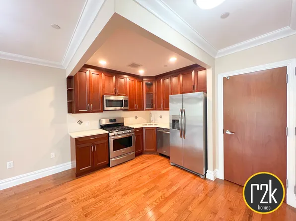 21-16 31st Avenue image 5 of 21