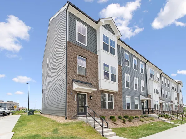 1501 Village Hall Ln, Wake Forest, NC 27587