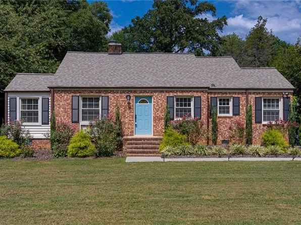 6114 Sundown Dr, Greensboro, NC 27410