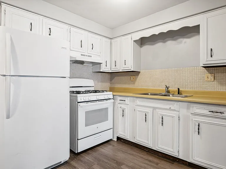 2500 Mark Thomas Ln #5B — Photo 9