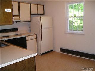 4th image of 215 E Main St APT 44