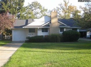 25322 Conover Dr, Bay Village, OH