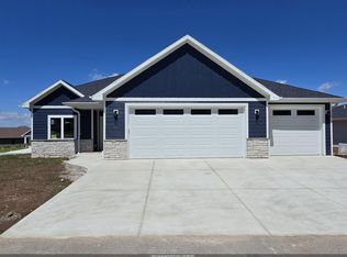 1655 Grace Garden Way, De Pere, WI 54115