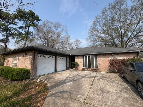 5903 Woodmancote Dr, Humble, TX 77346