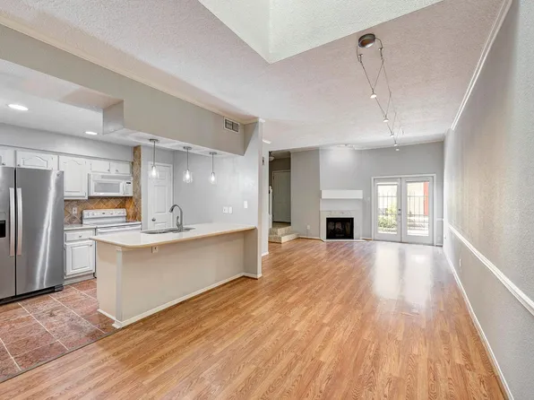 7350 Kirby Dr APT 24, Houston, TX 77030