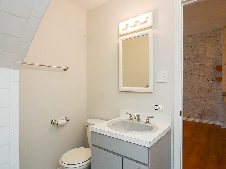 1129 N Winchester Ave #3C — Photo 18