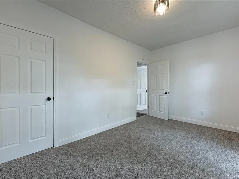 321 Deeds Ave #319 — Photo 9