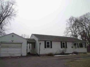 423 Elm St, Windsor Locks, CT 06096