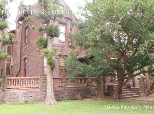 545 4th St APT 2, Catasauqua, PA 18032