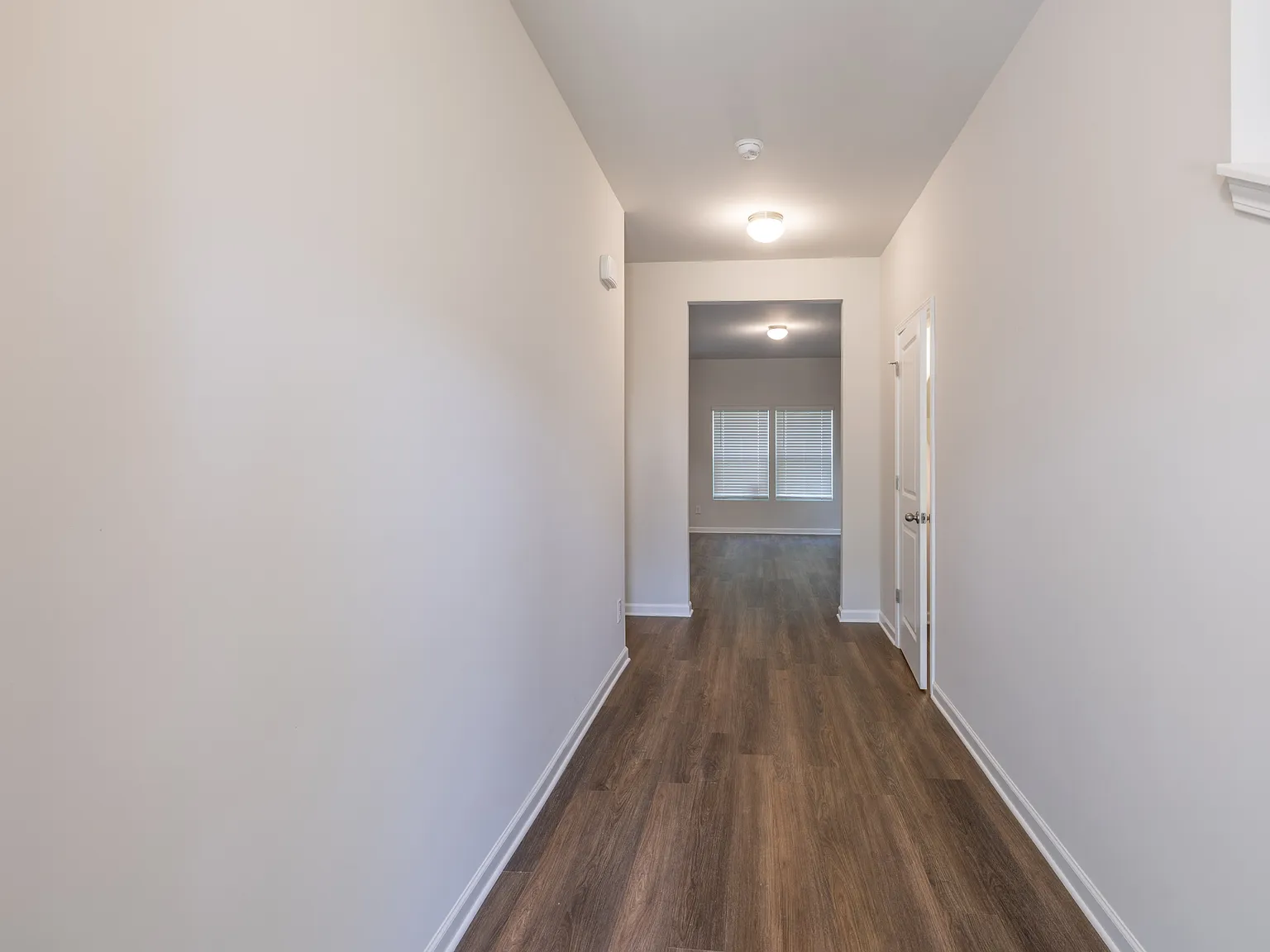 142 South Bell Avenue - 1 — Photo 3
