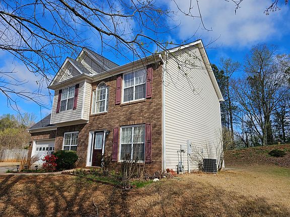 5th image of 235 Circle Rd