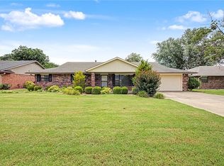 1708 SE Lawrence St, Bentonville, AR 72712