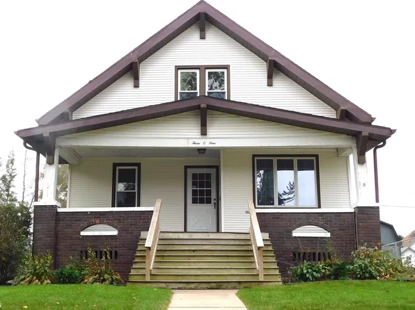 309 Elm St, Schleswig, IA 51461