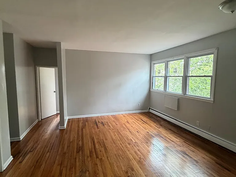 574 Stuyvesant Ave #34 — Photo 2