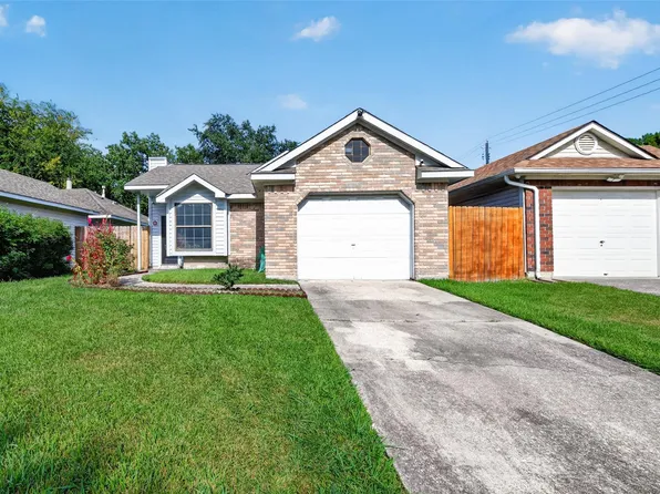 1106 Holbech Ln, Channelview, TX 77530