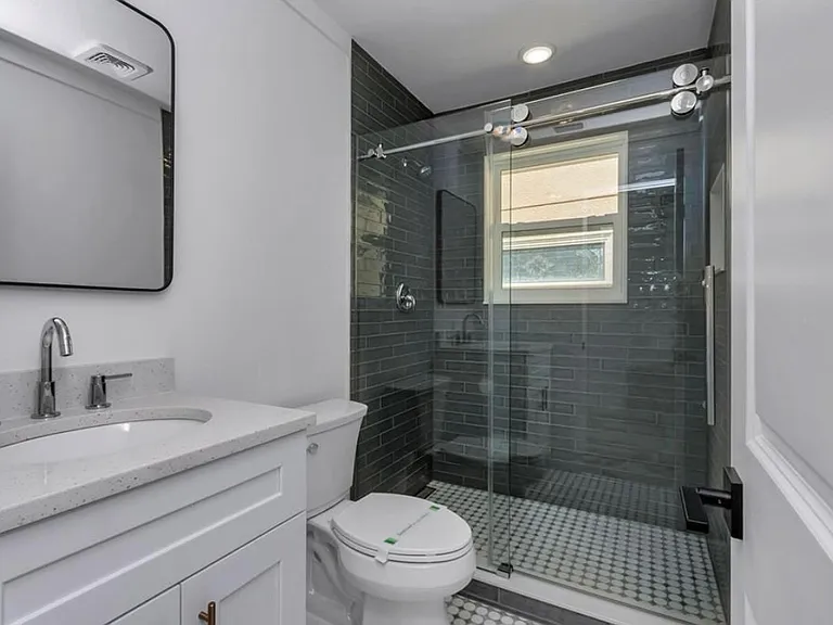 6417 Driftwood Dr — Photo 12