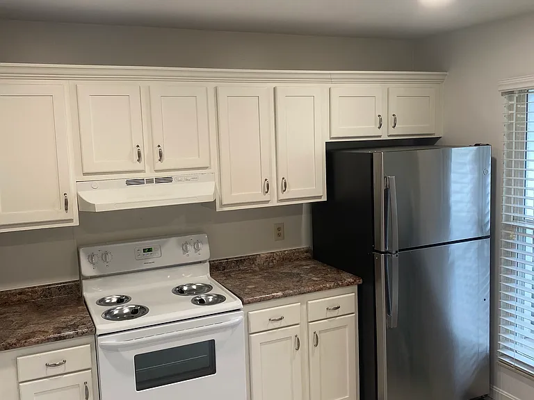 2930 Millbank Row — Photo 5