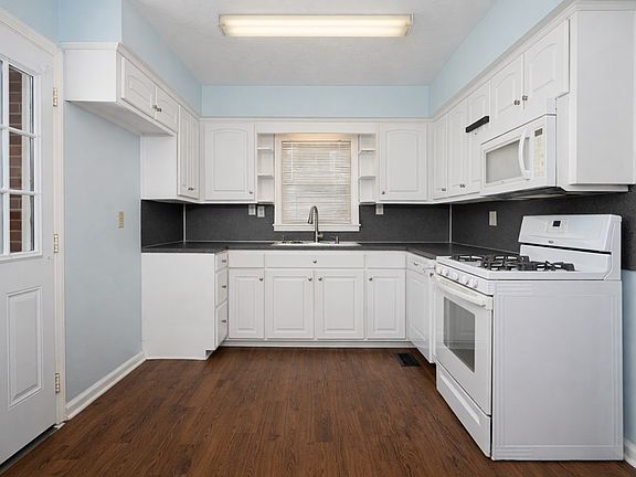 2nd image of 4513 Gladys Dr