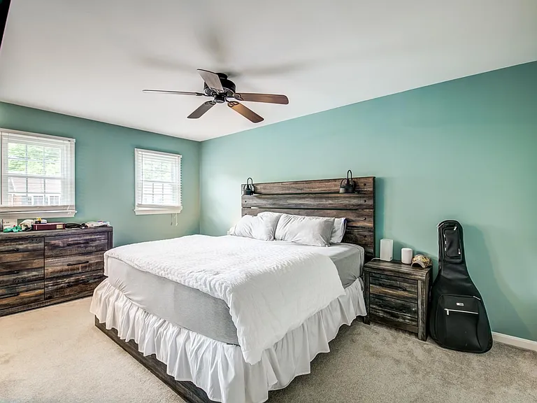 7112 Lake Cove Dr — Photo 29